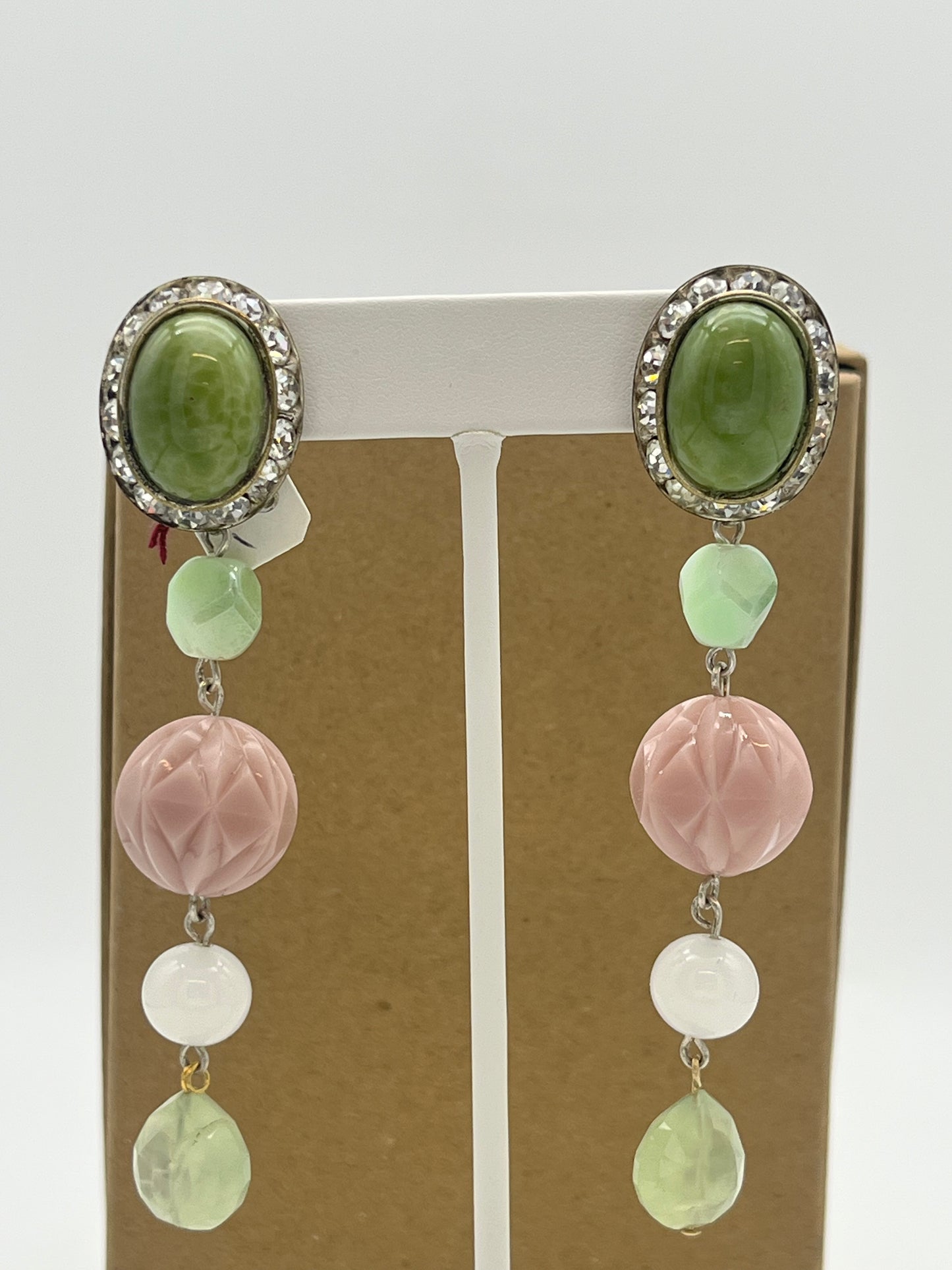 Chin Up Earrings nuance pink and greens
