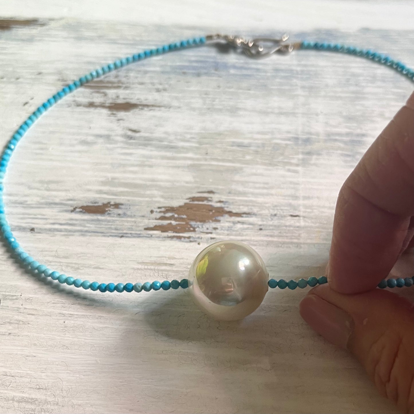 Tiny Turquoise and large Pearl necklace